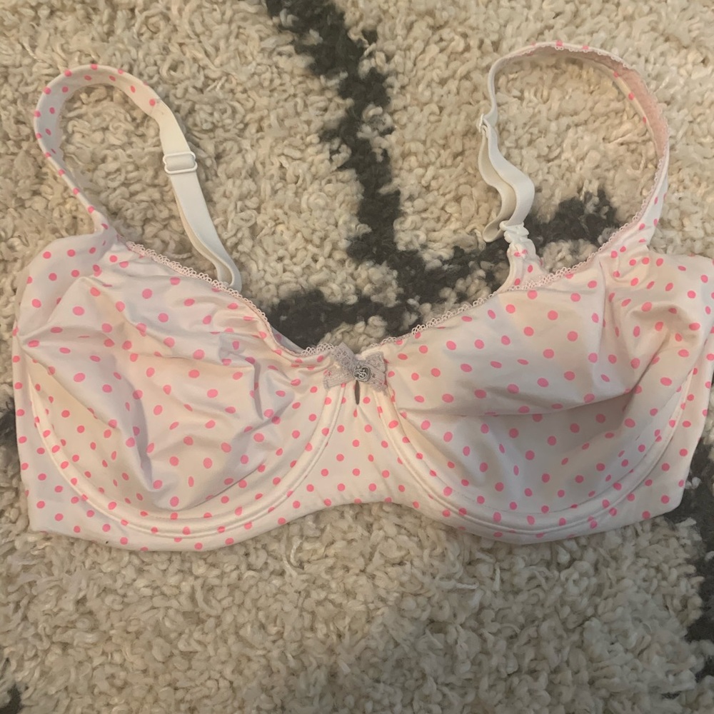 Victoria’s Secret underwire bra